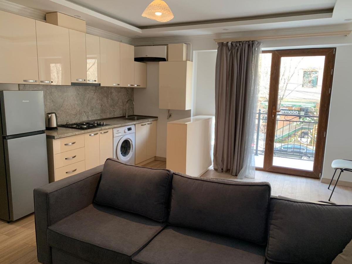 19Tumanyan Excellent Apartment In The Centre Of Capital 耶烈万 外观 照片